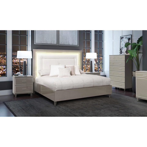  Michael Amini Urban Place California King Upholstered Platform Bed 9027600CK-803 IMAGE 13