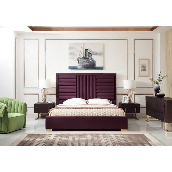 Furniture Line Italia City Queen Upholstered Bed Italia City Queen Bed IMAGE 1