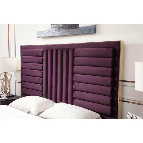  Furniture Line Italia City Queen Upholstered Bed Italia City Queen Bed IMAGE 3