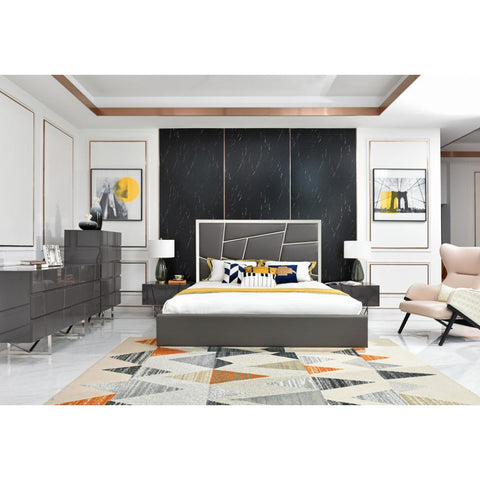  Furniture Line Groundhouse Queen Upholstered Bed Groundhouse Queen Bed IMAGE 3