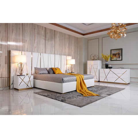  Furniture Line Italia Denise Queen Upholstered Bed Italia Denise Queen Bed IMAGE 5