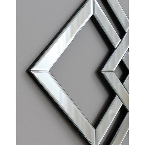  Signature Design by Ashley Quinnley A8010207 Accent Mirror IMAGE 4
