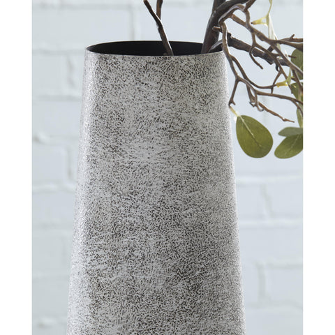  Signature Design by Ashley Fynn A2000517 Vase IMAGE 3