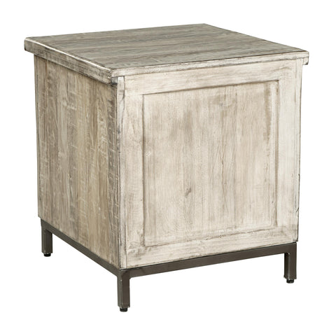  Signature Design by Ashley Laddford A4000506 Accent Cabinet IMAGE 5