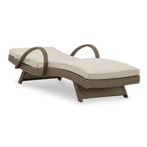  Signature Design by Ashley Beachcroft P791-815 Chaise Lounge with Cushion IMAGE 2