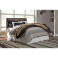  Benchcraft Derekson B200-57 Queen Panel Headboard IMAGE 2
