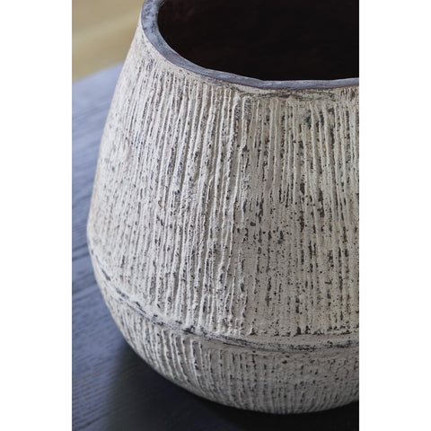  Signature Design by Ashley Claymount A2000636 Vase IMAGE 3