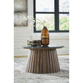  Signature Design by Ashley Ceilby A4000601 Accent Cocktail Table IMAGE 2