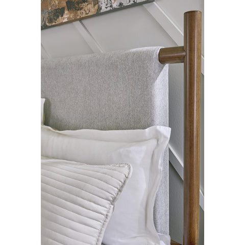  Signature Design by Ashley Lyncott B615B7 California King Upholstered Bed IMAGE 6