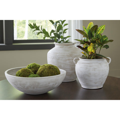  Signature Design by Ashley Meadie A2000787 Vase IMAGE 5