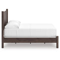  Signature Design by Ashley Pamytta PCB2614B16 Full Panel Bed IMAGE 3