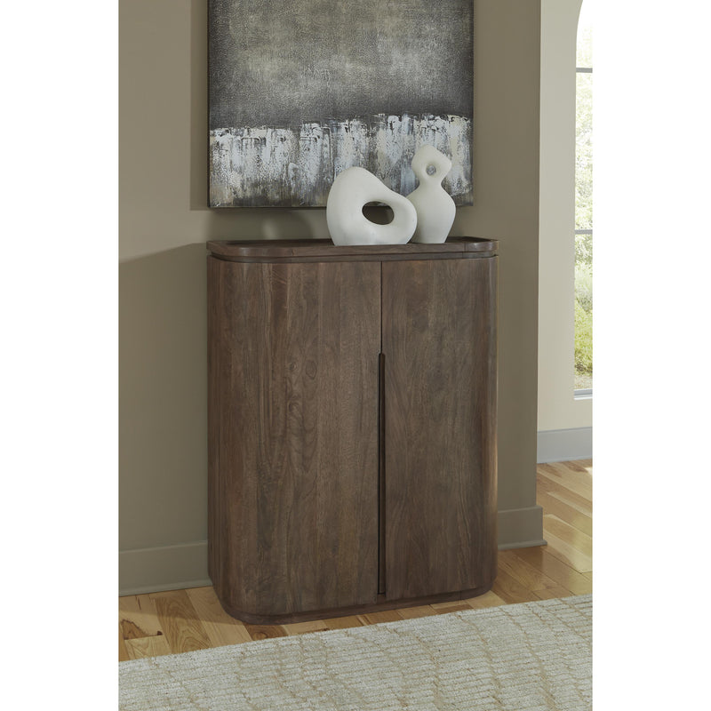  Signature Design by Ashley Landermont A4000697 Bar Cabinet IMAGE 4