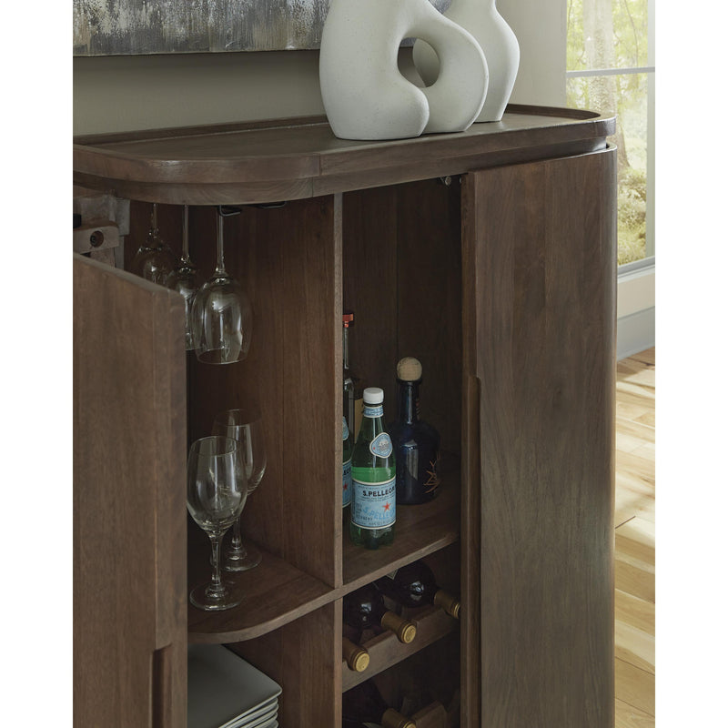  Signature Design by Ashley Landermont A4000697 Bar Cabinet IMAGE 6
