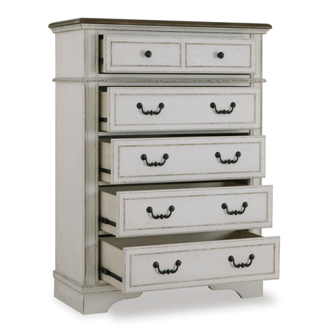 Signature Design by Ashley Blendon B747-46 Five Drawer Chest IMAGE 2