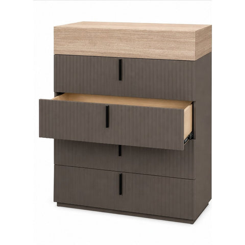 Harlow Chest